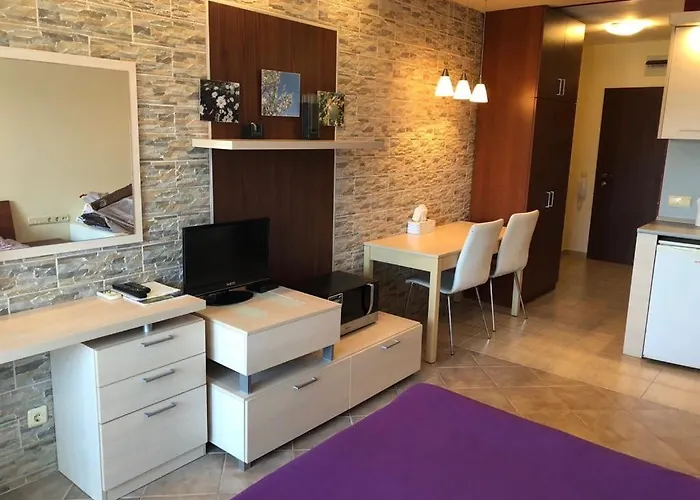 In Life Complex - 1 Bedroom And Διαμέρισμα Σωζόπολη