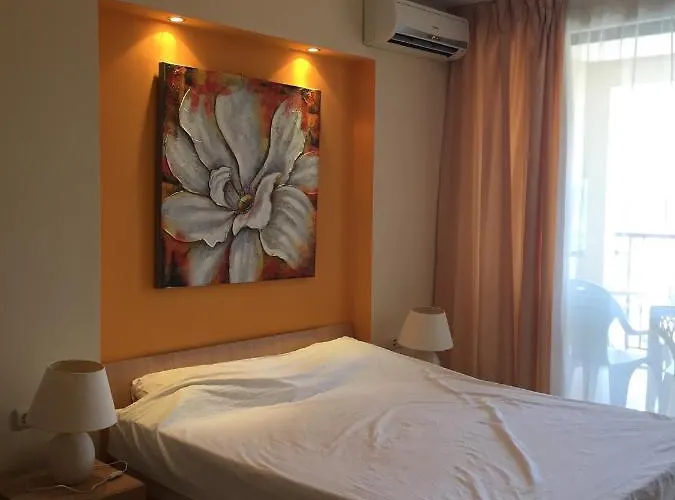In Life Complex - 1 Bedroom And *